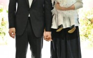 李亚鹏为何不拍戏还债？妻子回应：他有自己的人生目标