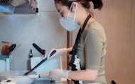女子称穿瑜伽服上门做饭不是为流量：健身服是日常穿搭