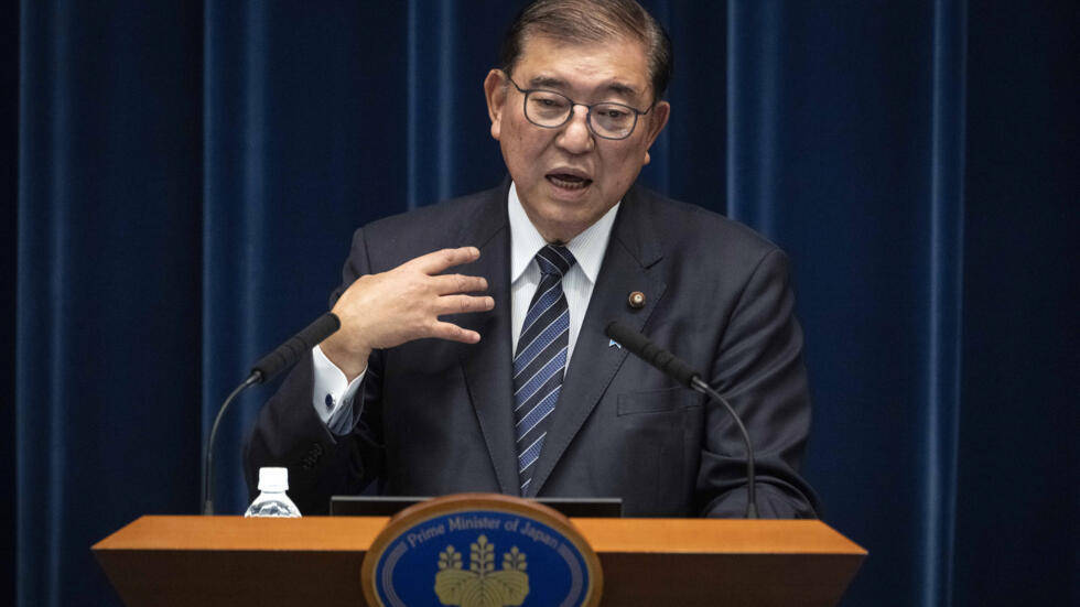 中俄关系一夜大变，3国领导人等着访华，普京连夜打来电话，中方态度明确