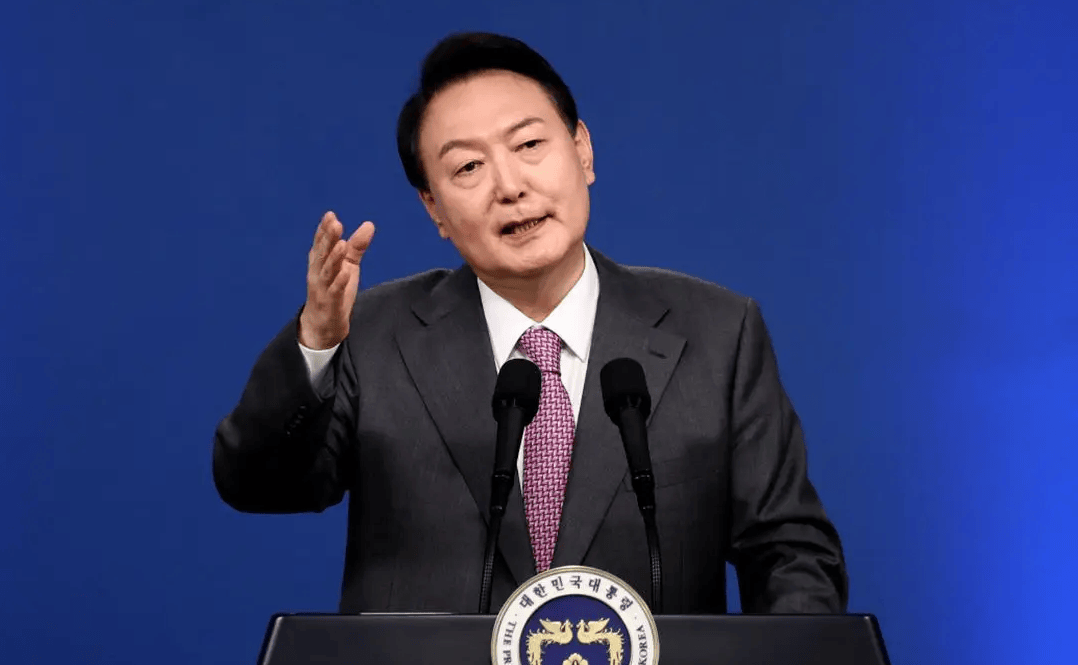 179：85！韩政坛大地震，尹锡悦还没审判，他的妻子率先收到噩耗 ​