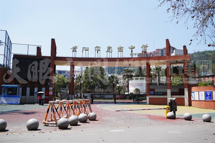 【天眼问政】要求学生剪寸头否则强制停课？学校回应：不存在