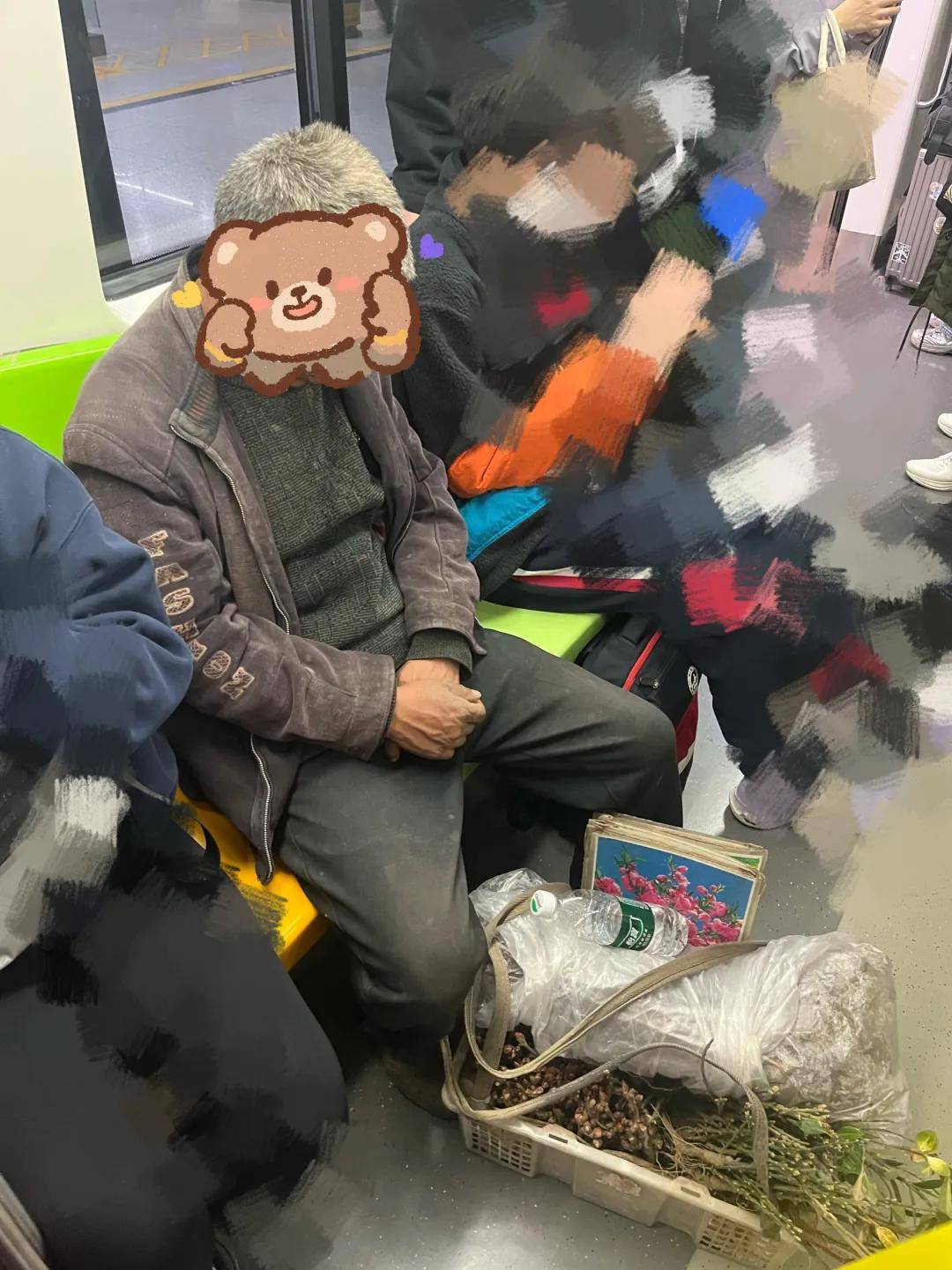 热搜第一！务工大哥坐地铁被邻座骂脏，她挺身而出：“我愿意跟他挨着”