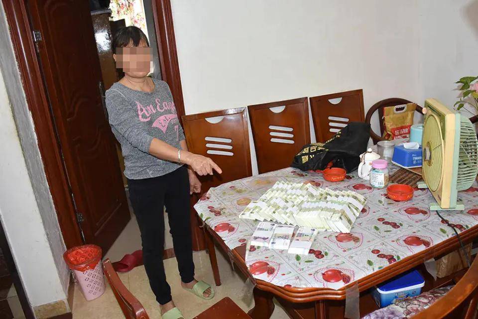 广东一保姆盗走雇主家中90余万元财物，嫌疑人已被刑事拘留