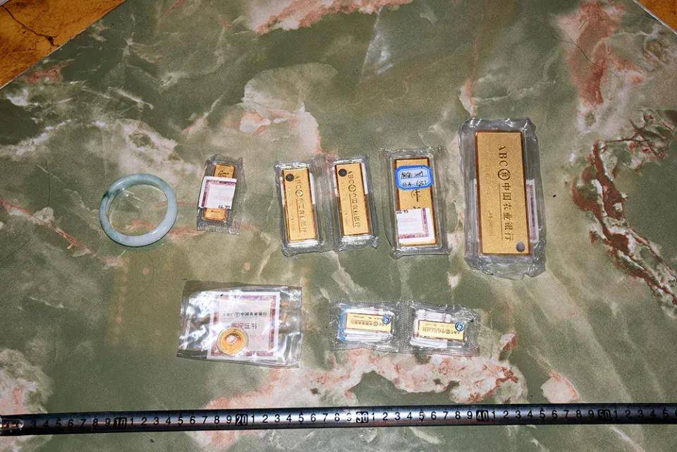 广东一保姆盗走雇主家中90余万元财物，嫌疑人已被刑事拘留