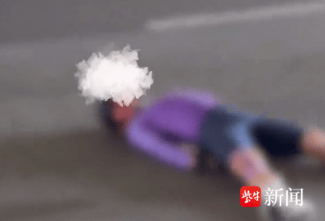 紫牛头条| 安徽一自行车赛摔车事故致多名车手受伤，业内人士呼吁推行分级分组比赛
