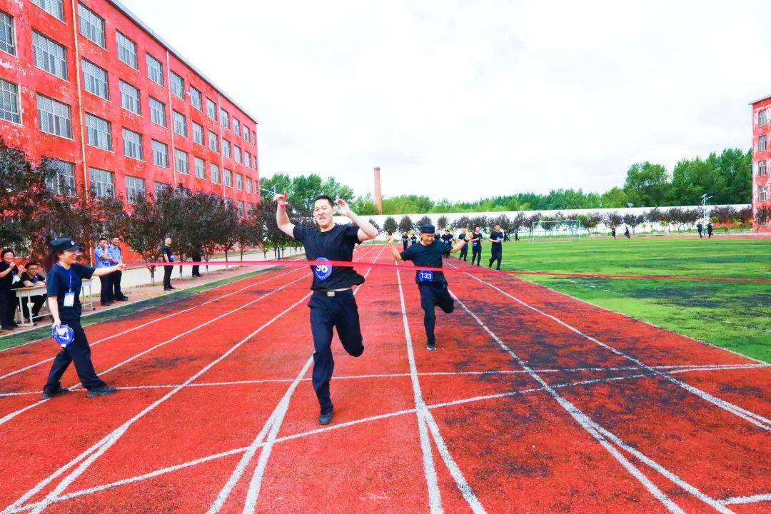 呼兰监狱开展民警体能考核 扎实推进实战大练兵